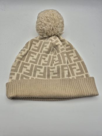 Fendi Cappello Beanie con Pon Pon Lana Merino Logo FF